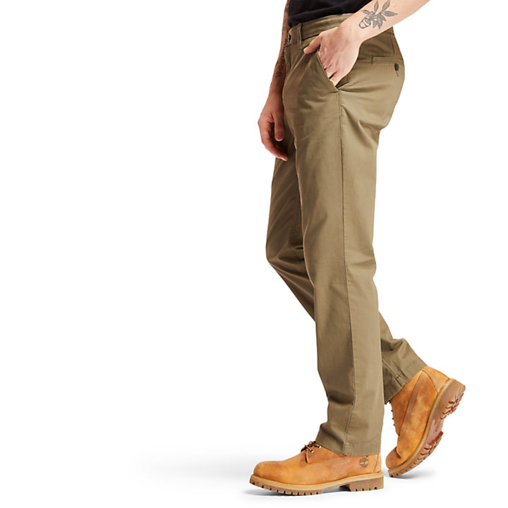 Squam Lake Twill Chinos for Men in Green-