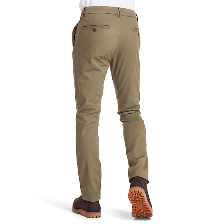 Sargent Lake Stretch Chinos for Men in Green-