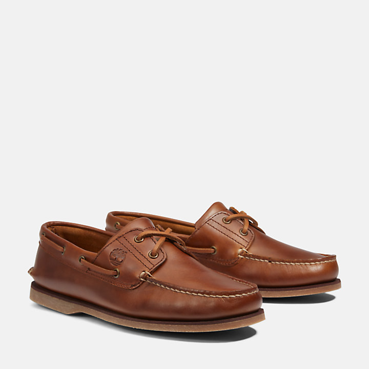 Classic Leather Boat Shoe for Men in Brown-