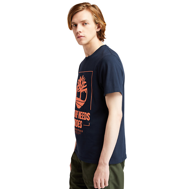 T-shirt da Uomo con Grafica Nature Needs Heroes™ in blu marino-
