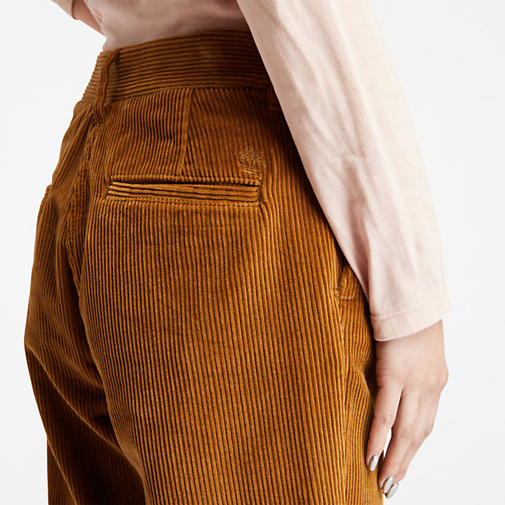 Pantalon en velours côtelé pour femme en marron-