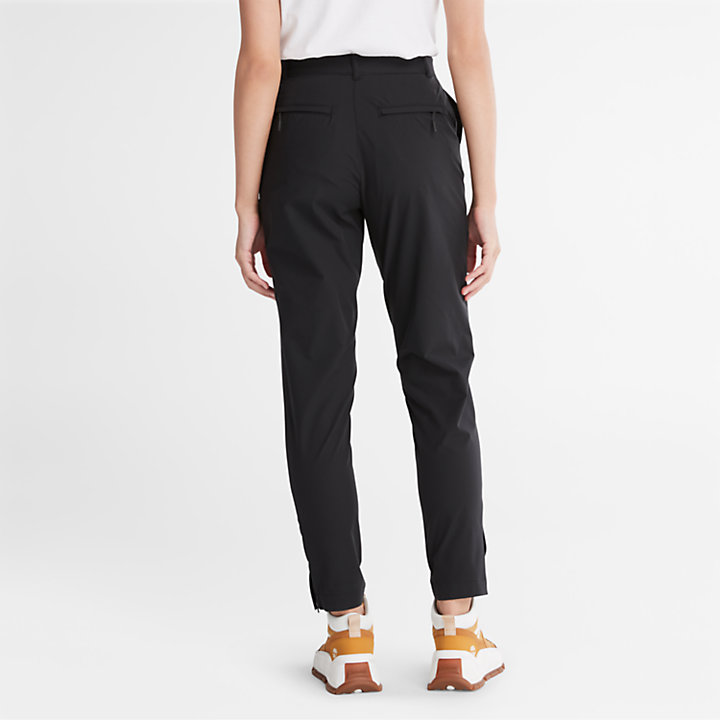 Water-Resistant Cropped Trousers for Women in Black-