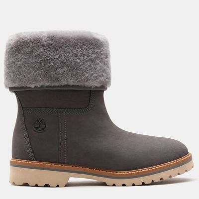 grey timberland boots with fur