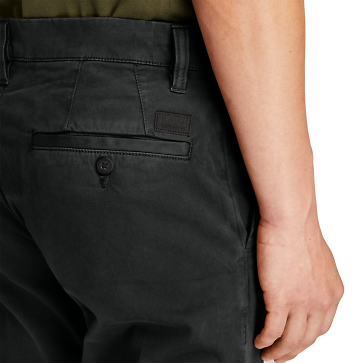 Sargent Lake Ultrastretch Chinos for Men in Black-