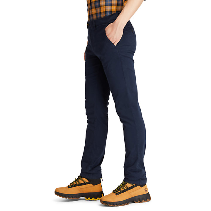 Sargent Lake Ultrastretch Chinos for Men in Navy-