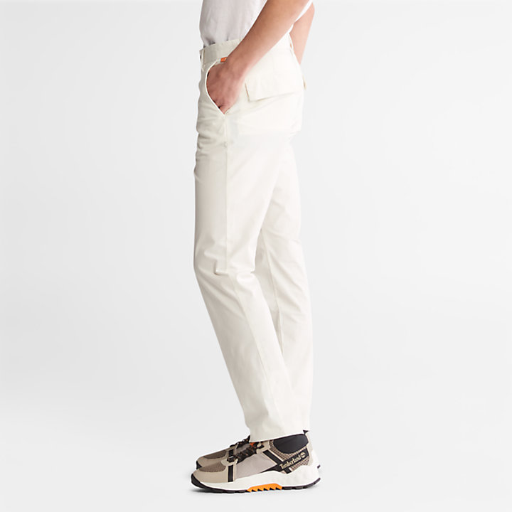 Sargent Lake Super-Lightweight Stretch Chino Trousers for Men in White-