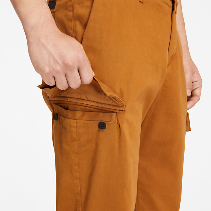 Pantalon cargo ultra-extensible pour homme en marron-