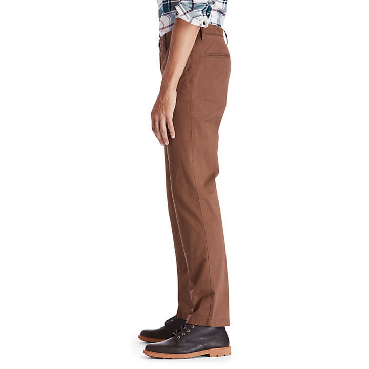Pantalon chino droit stretch Squam Lake pour homme en marron-