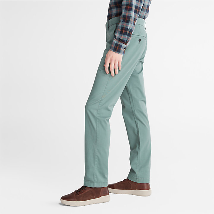 Sargent Lake Stretch Chino Trousers for Men in Green-