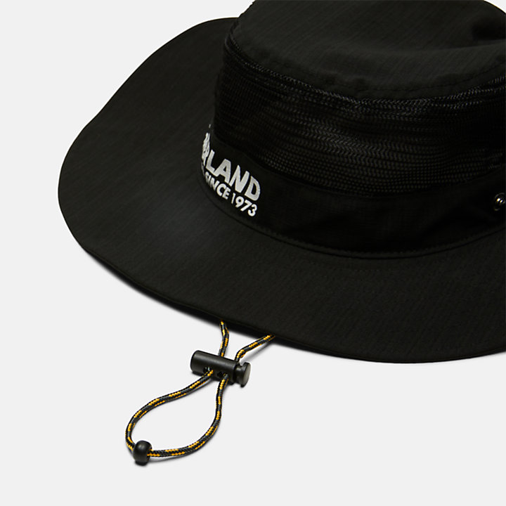 Brimmed Hat with Mesh Crown in Black-