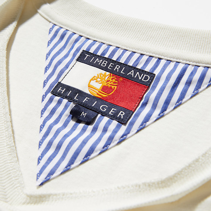 Tommy Hilfiger x Timberland® Re-Mixed Flag T-Shirt in Weiß-