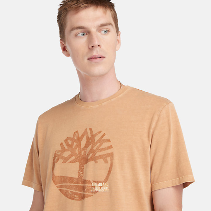 Camiseta gráfica con logotipo teñida en prenda para hombre en amarillo oscuro-