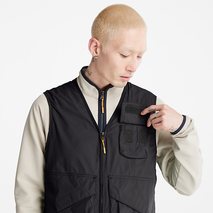 Outdoor Stow-and-Go Utility Gilet for Men in Black-