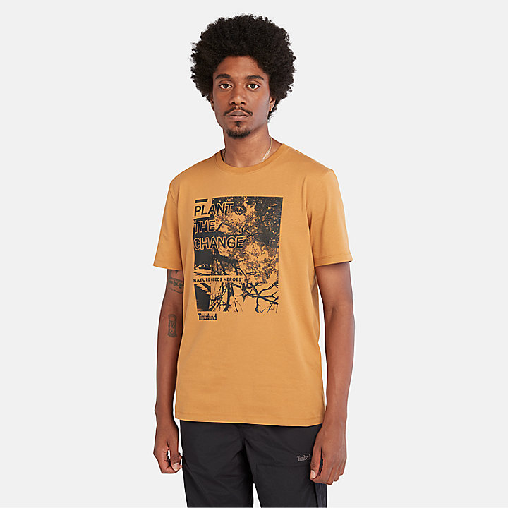 Camiseta con eslogan estampado en el pecho para hombre en amarillo oscuro