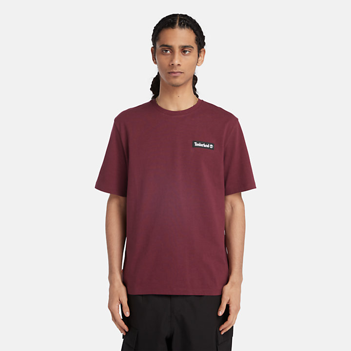 Camiseta unisex de alto gramaje con insignia tejida en burdeos-