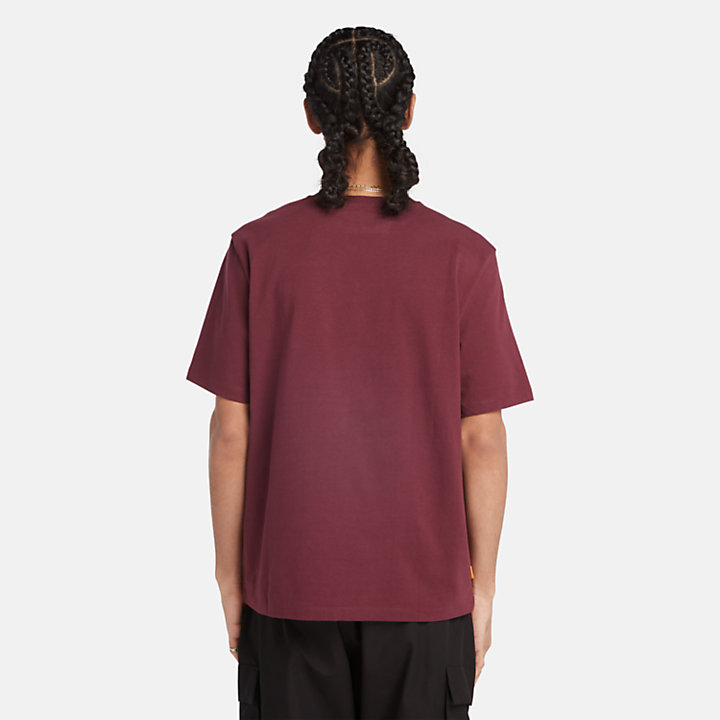 Camiseta unisex de alto gramaje con insignia tejida en burdeos-