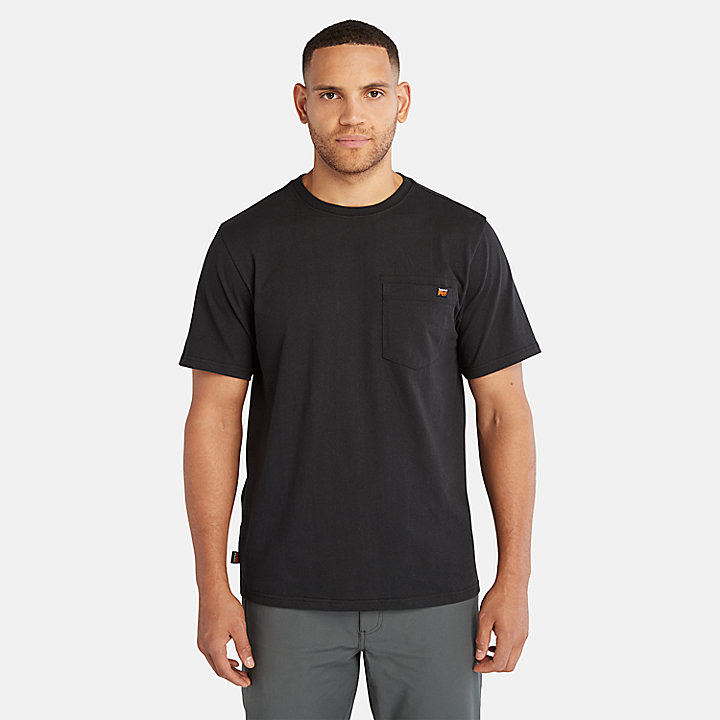 Camiseta de manga larga Timberland PRO® Core con bolsillo para hombre en color negro monocromático.
