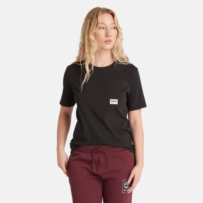 Timberland T-shirt Met Schuine Borstzak Voor Dames In Zwart Zwart