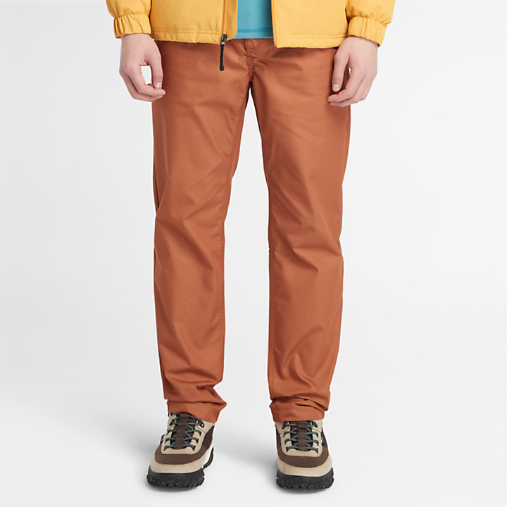Pantalon stretch confortable pour homme en marron-