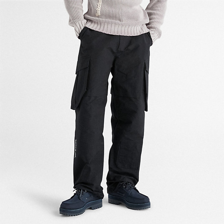 Pantalon cargo Timberland® x A-COLD-WALL* en noir-