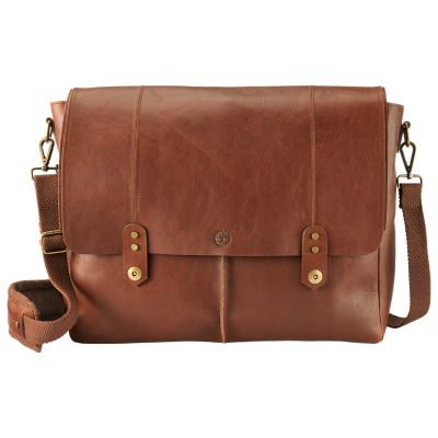 Walnut Hill Water-Resistant Leather Messenger Bag | Timberland US Store
