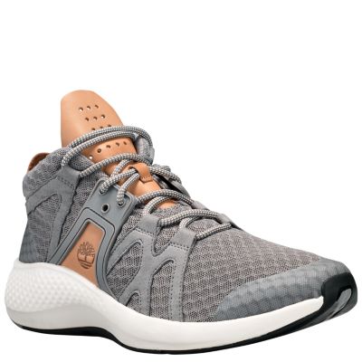 men's flyroam go chukka sneakers